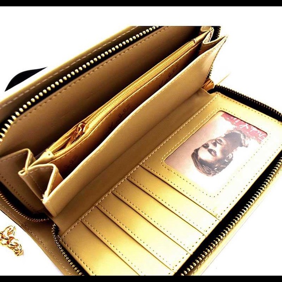 Liscensed Frida Khalo wallet crossbody - Picture 3 of 4